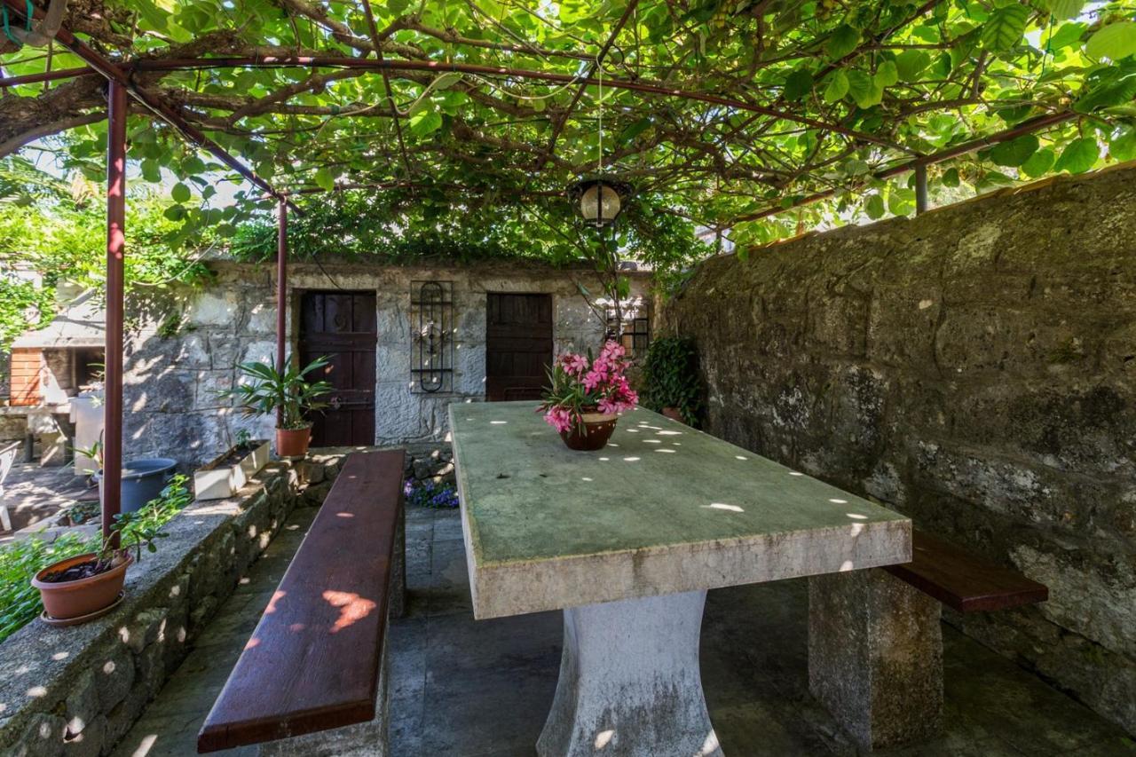 Anamarija Apartments Near The Beach And The Fantastic Adria Sea With Over 10 Small Islands Close By Funtana Exterior photo