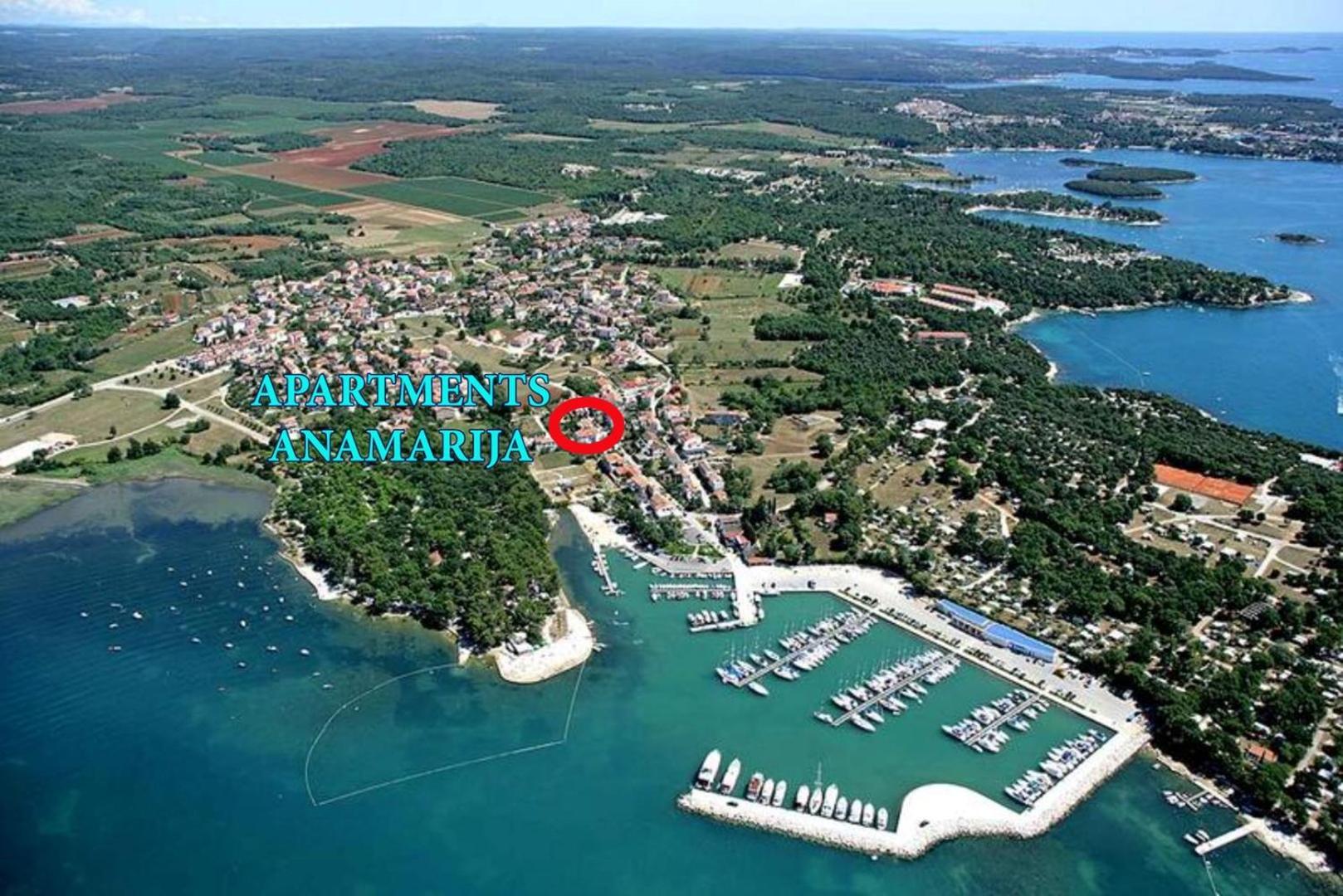Anamarija Apartments Near The Beach And The Fantastic Adria Sea With Over 10 Small Islands Close By Funtana Exterior photo